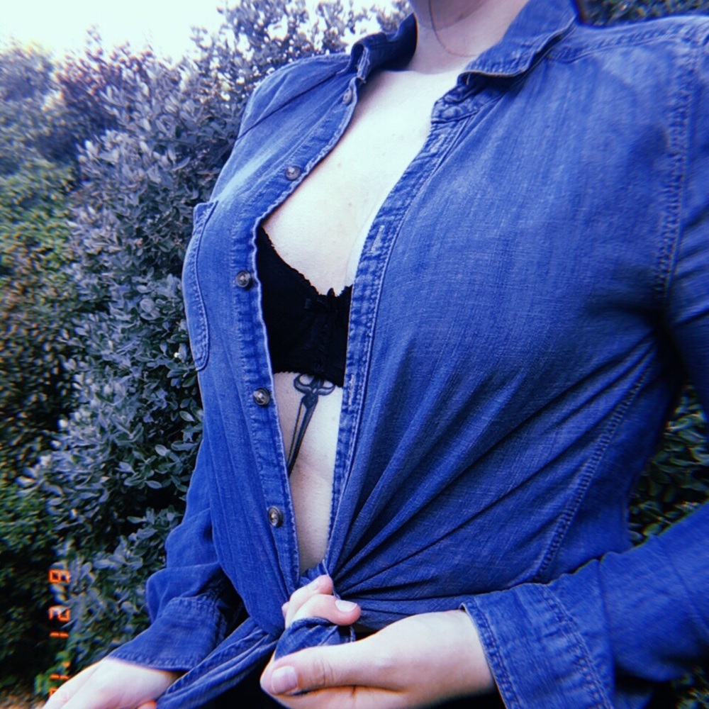 American Eagle boyfriend fit denim button down
